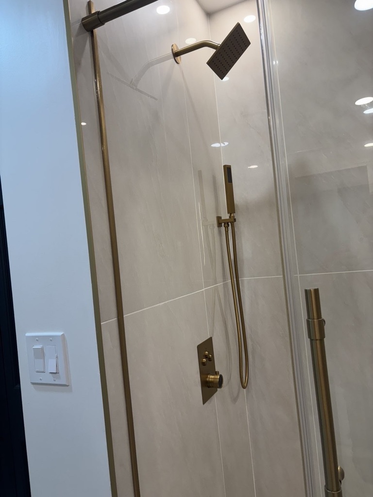 Bathrooms · 2025-01-01