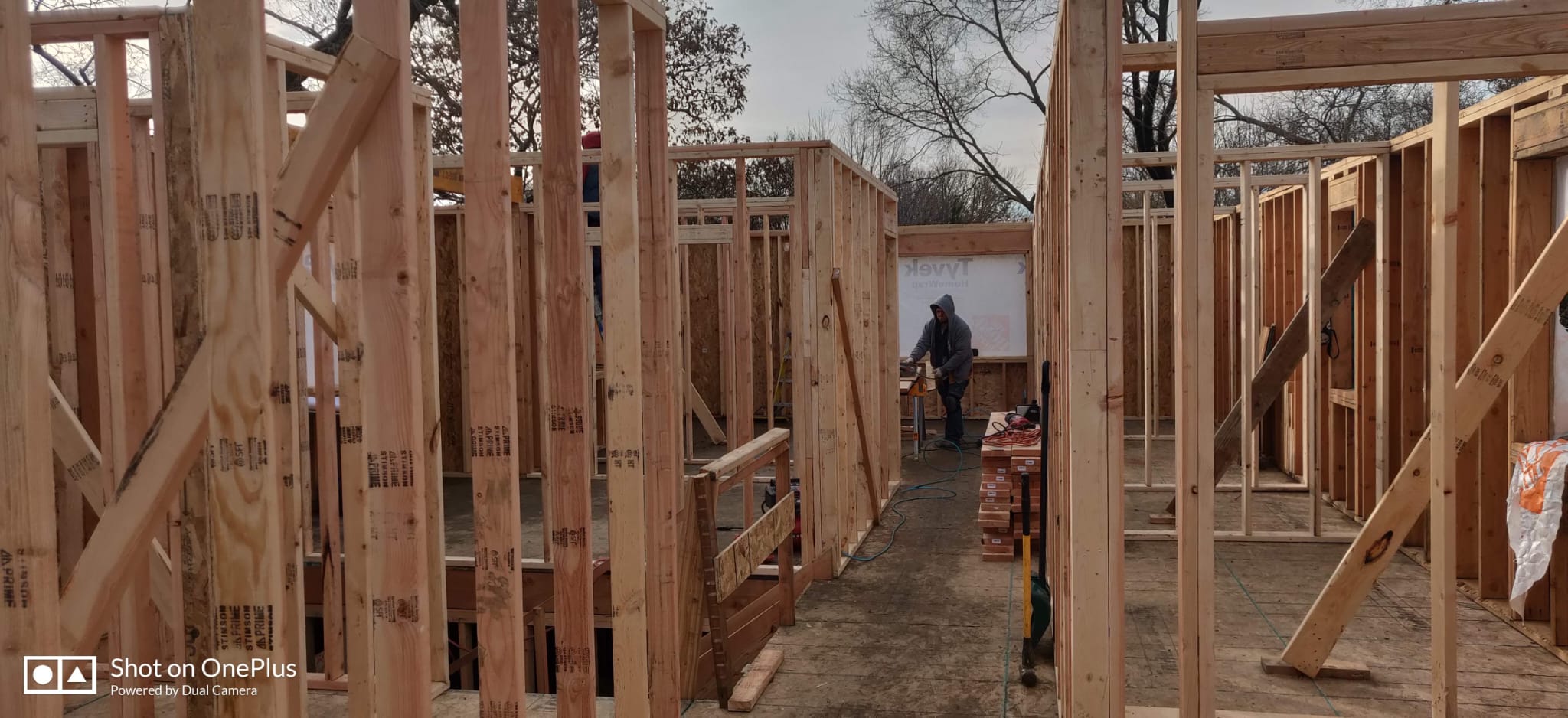 Exterior services · 2025-04-08